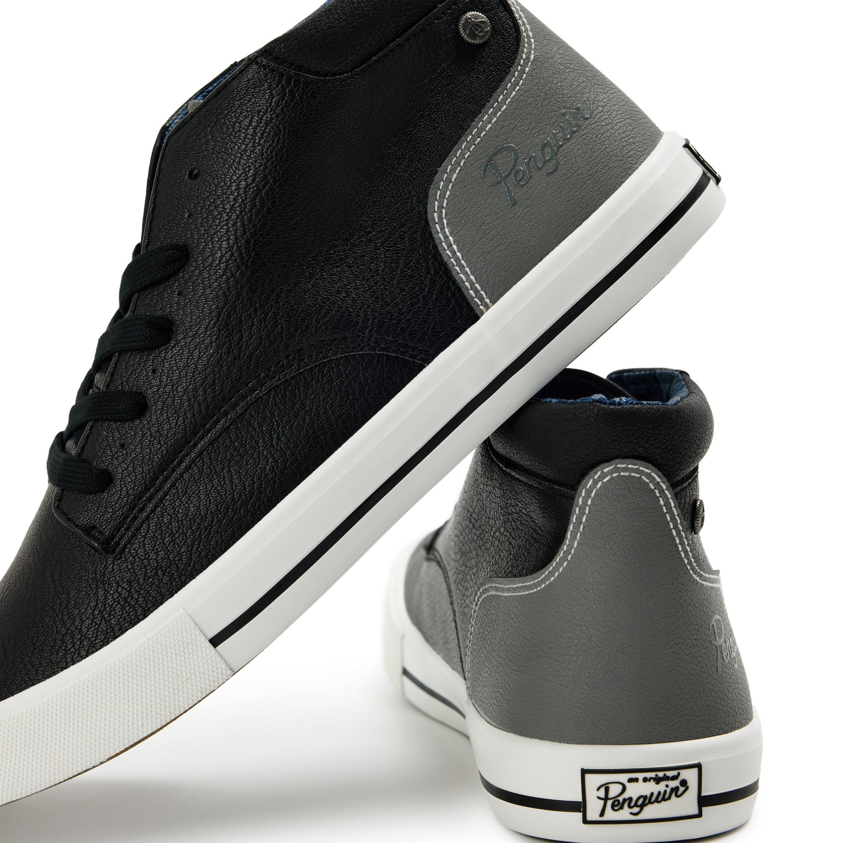 Original Penguin Men’s Miles Chukka Boots